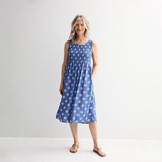  Women's Croft & Barrow® Smocked Midi Dress