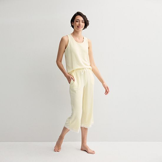  Women's Croft & Barrow® 2-Piece Sleeveless Pajama Top & Capri Pants Sleep Set
