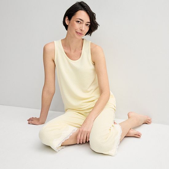  Women's Croft & Barrow® 2-Piece Sleeveless Pajama Top & Capri Pants Sleep Set